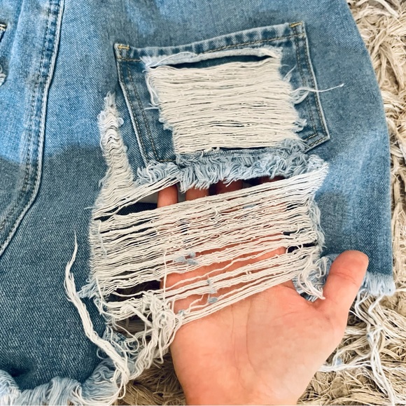 NEW Super Frayed Denim Shorts - Picture 7 of 12